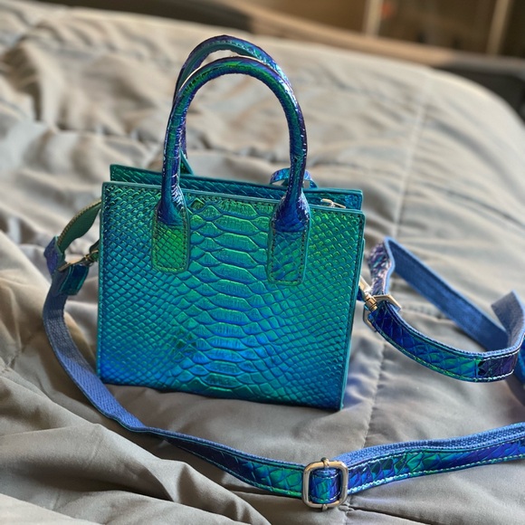 Noir-X, Python mini purse. Blue chrome reflective color way. Silver hardware. - Picture 6 of 8